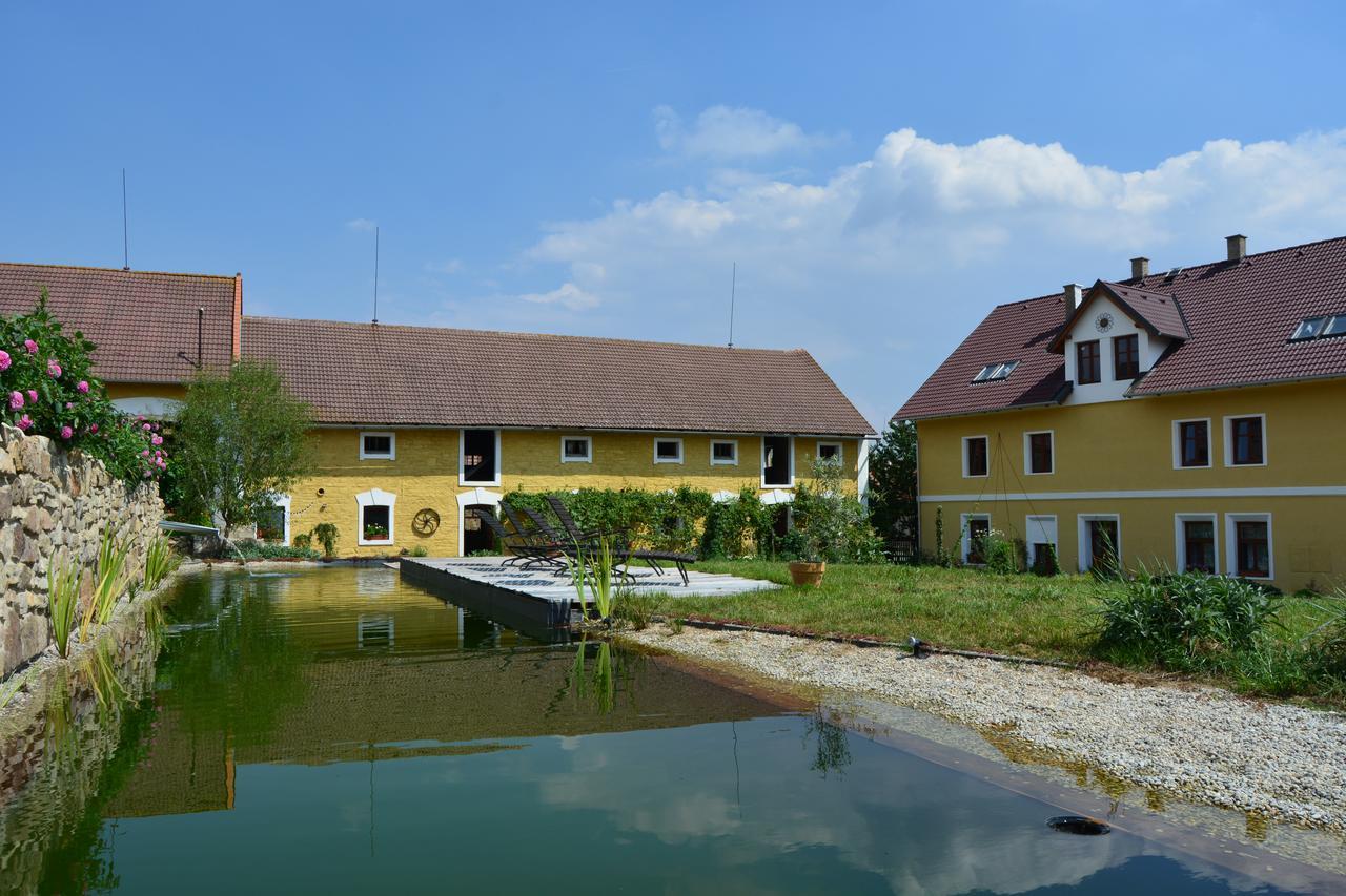 Statek Lunikov Villa Zizice Exterior photo