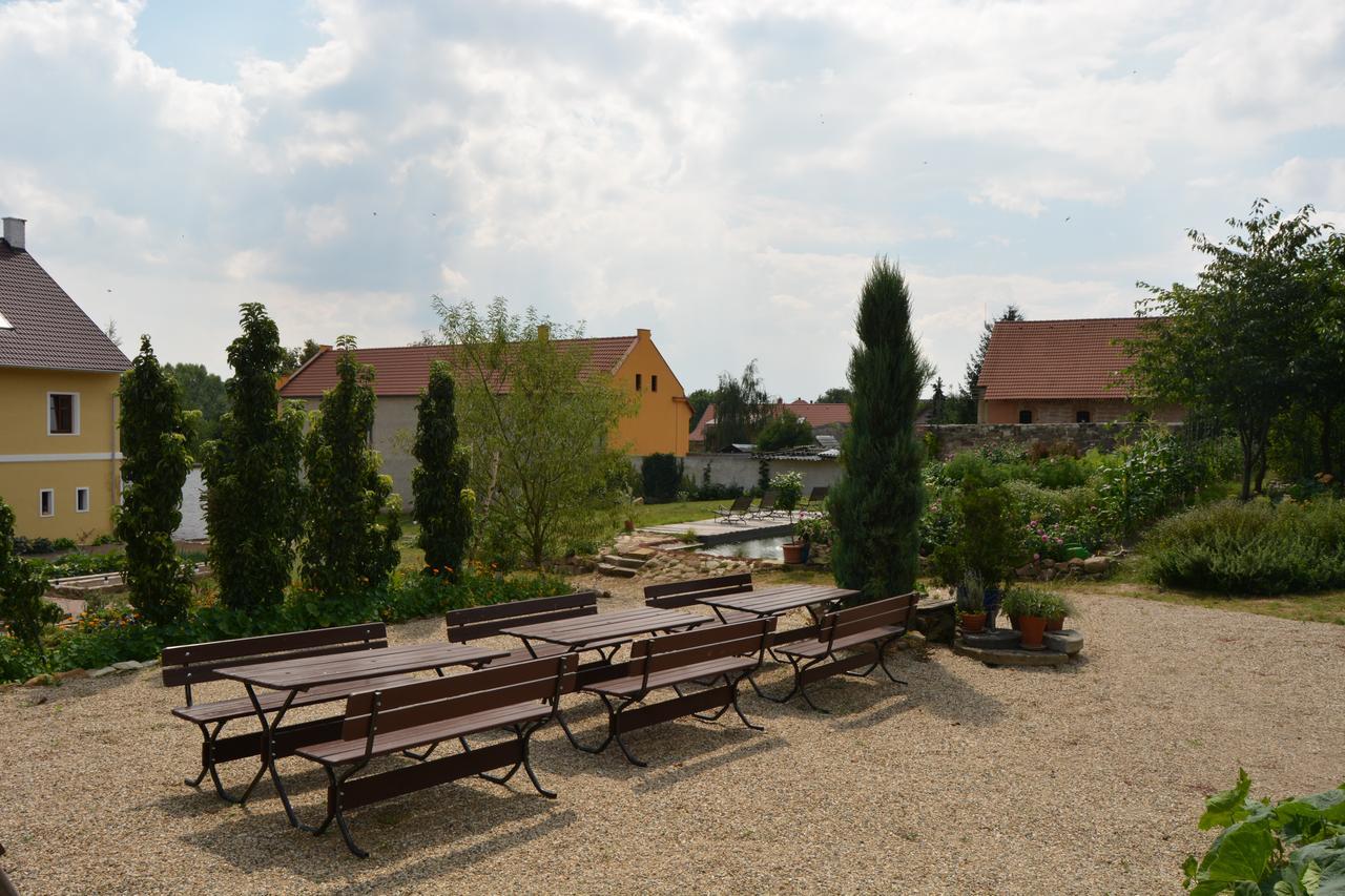 Statek Lunikov Villa Zizice Exterior photo