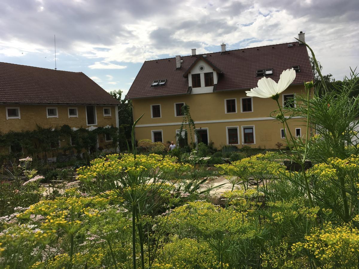 Statek Lunikov Villa Zizice Exterior photo